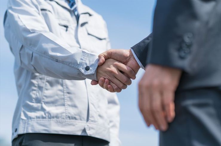 pixta_30180940_M_R800